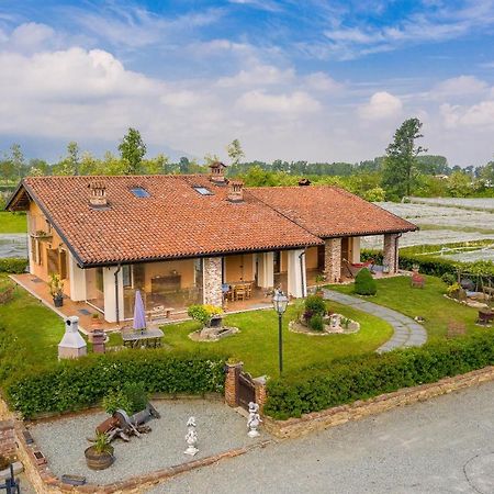 Agriturismo Il Nido Di Bacco Villa ซาลุซโซ ภายนอก รูปภาพ