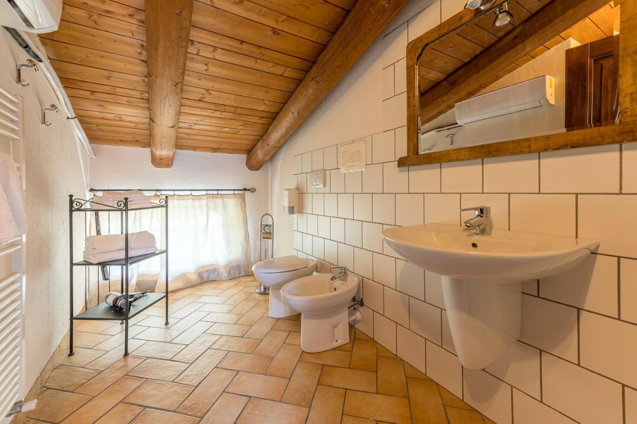 Agriturismo Il Nido Di Bacco Villa ซาลุซโซ ภายนอก รูปภาพ